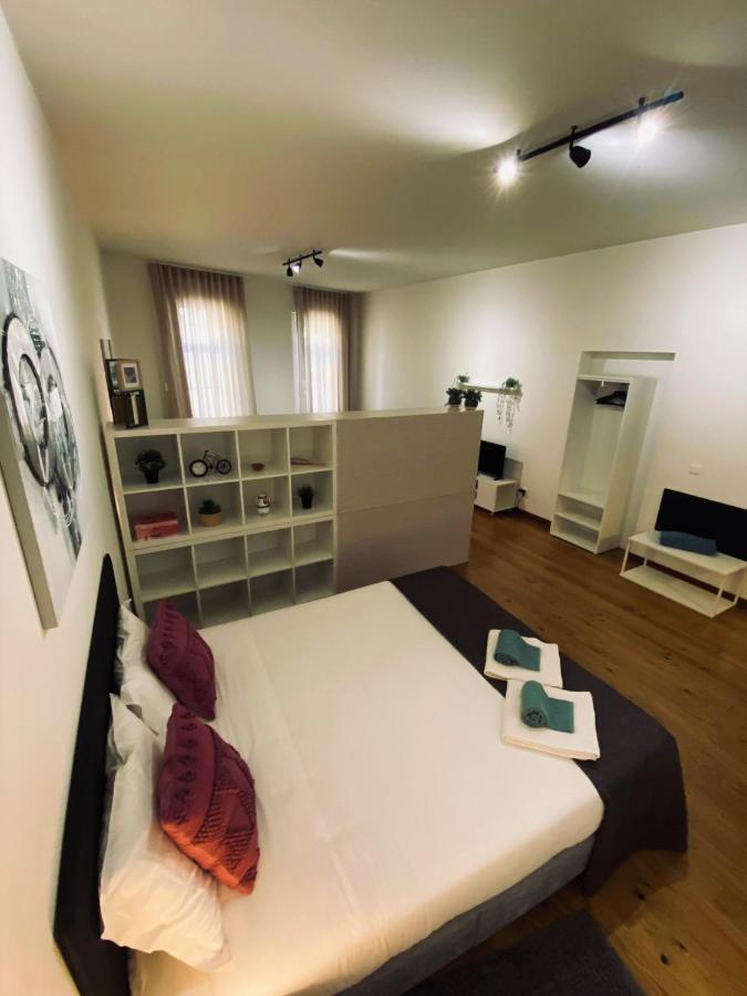 Appartamento Loft Zona Histórica Clérigos Oporto Esterno foto